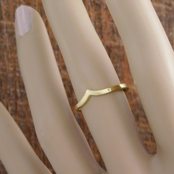 Gold Chevron Ring - Picture 2 of 4